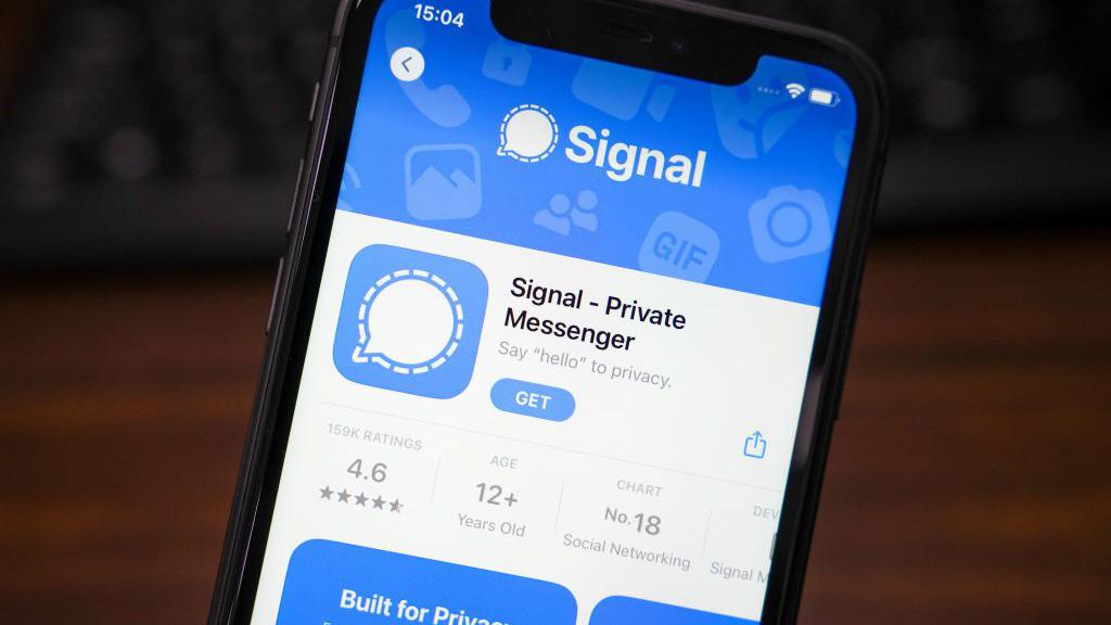 Signal customer acquisition