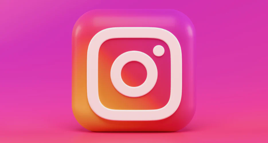 Instagram's overseas screening and digital marketing strategies